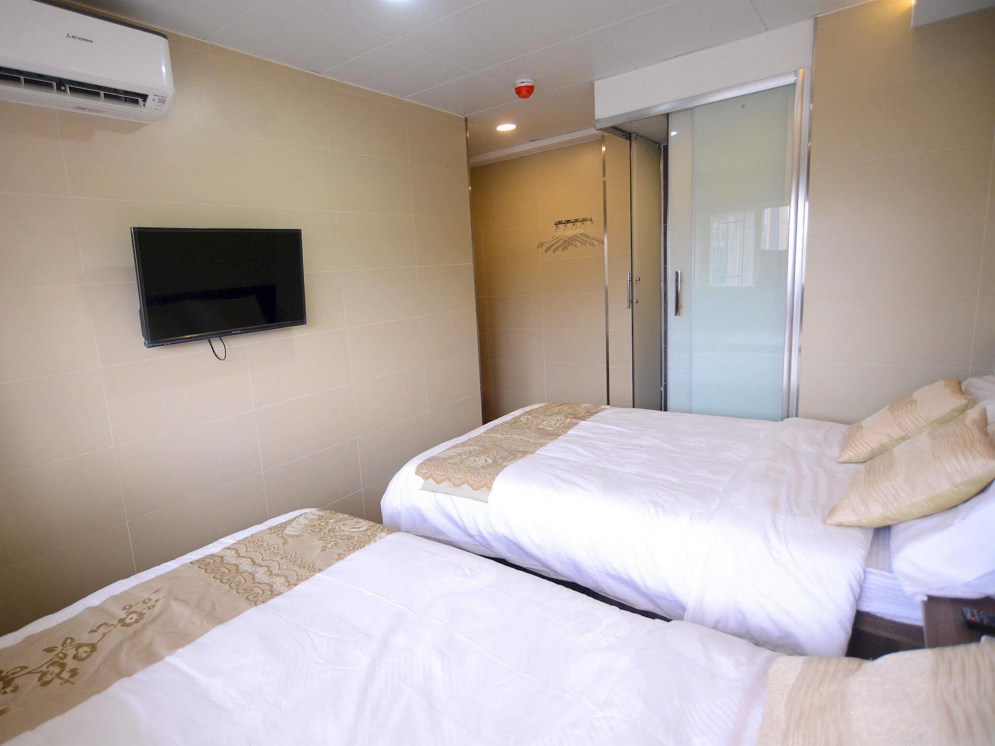 Kong Hing Guest House Hong Kong Exterior photo